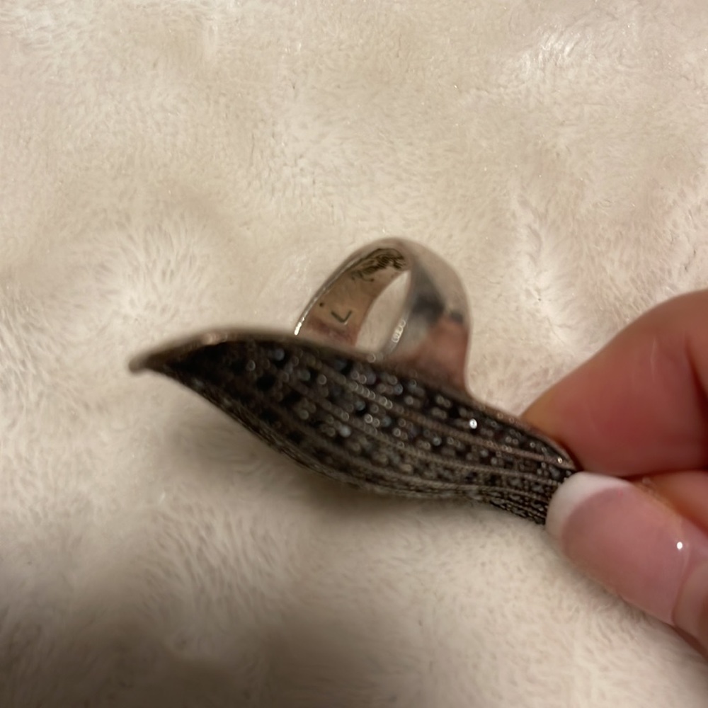 Beautiful ring 💍 - Picture 8 of 8